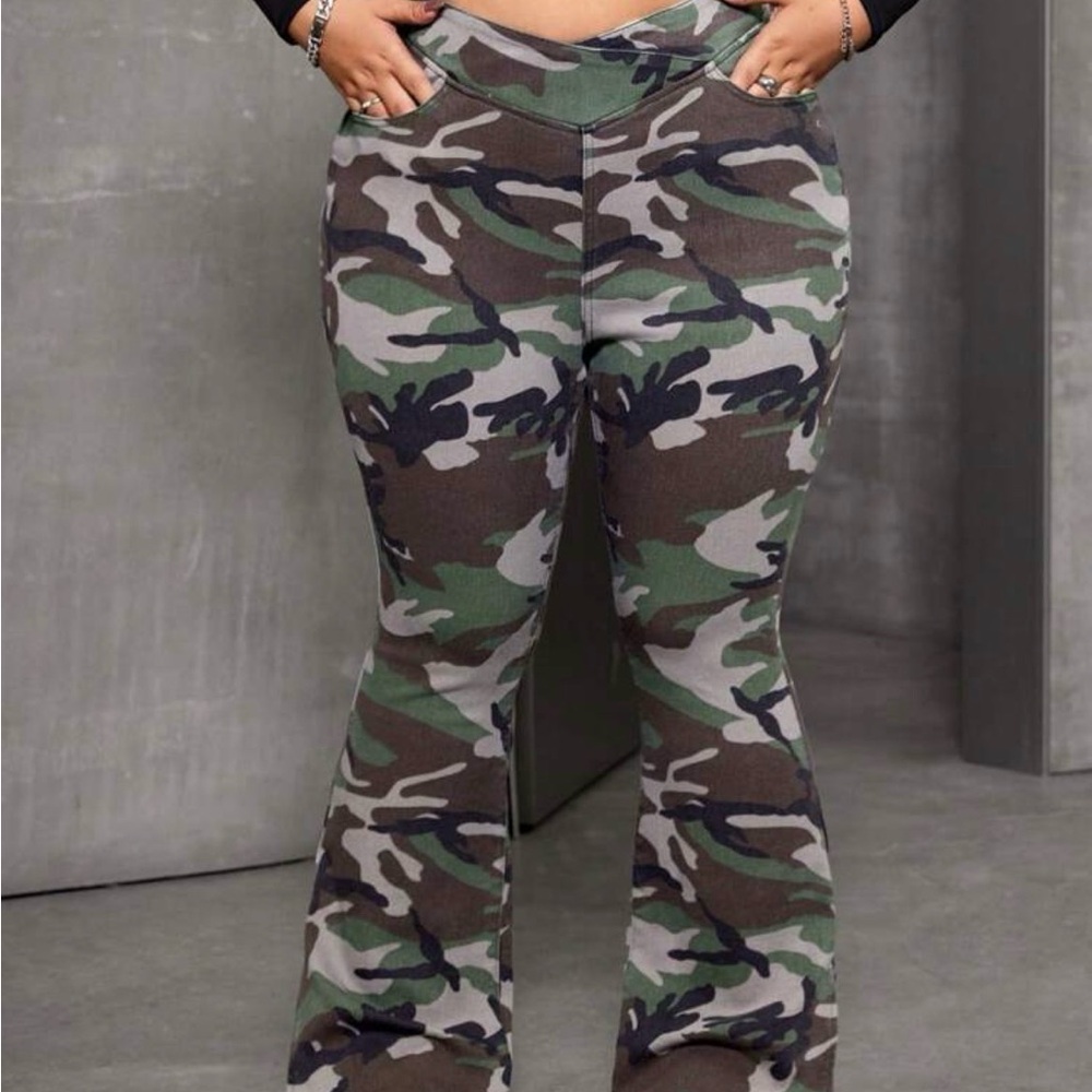 Camo Jeans - Picture 3 of 7